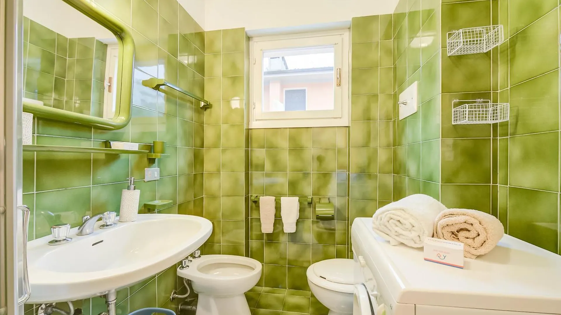 Franka House Terrace Private & Lake View - Happy Rentals Gardone Riviera 0*,