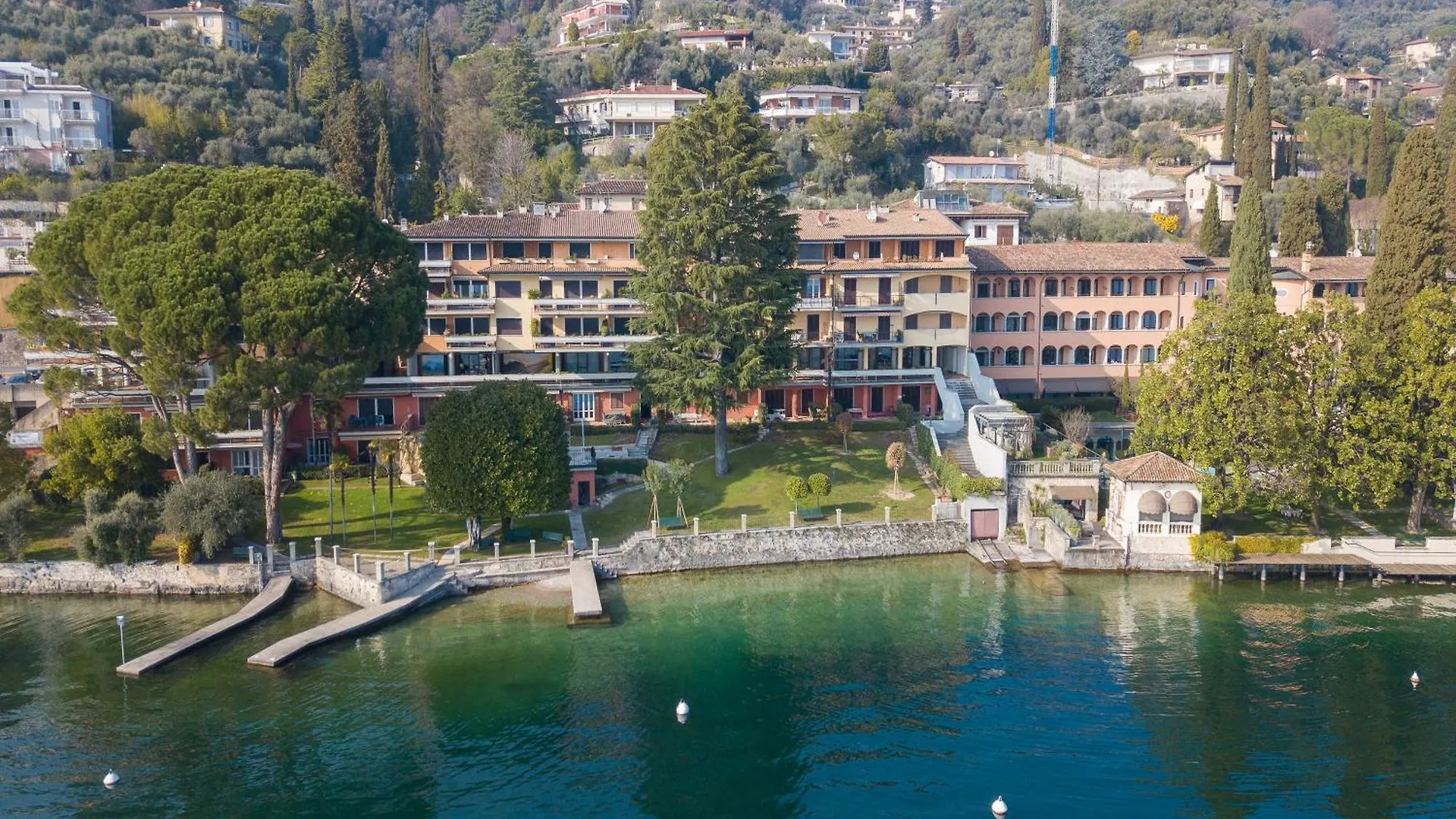 Franka House Terrace Private & Lake View - Happy Rentals Gardone Riviera